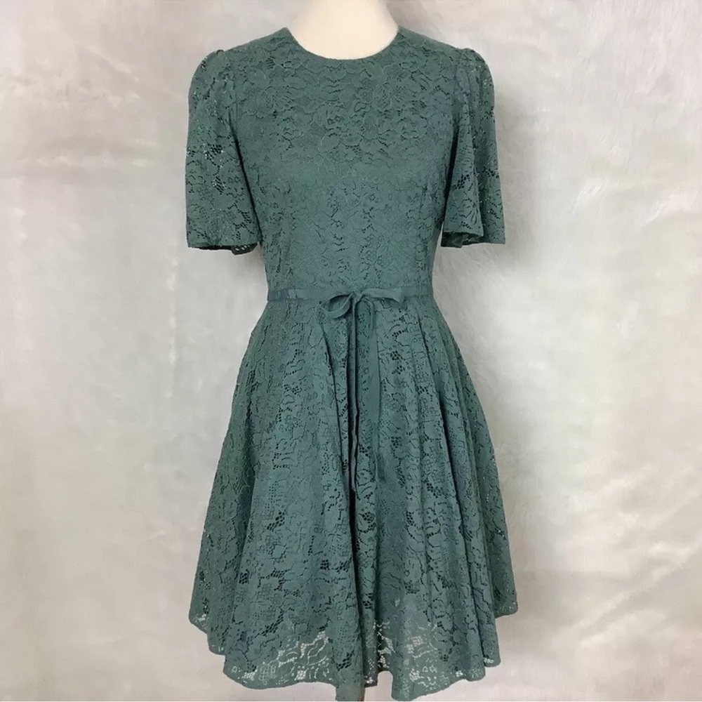 Gal meets glam green lace dress size 4